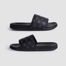 men casual slippers with soft sole and lightweight design for daily use